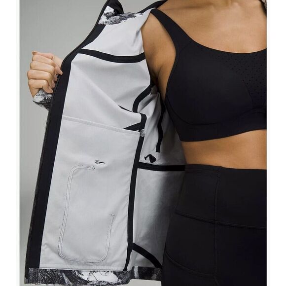 NWT Lululemon Break a Trail Jacket. Take Flight One Multi. Size 6 $268 - Picture 4 of 9
